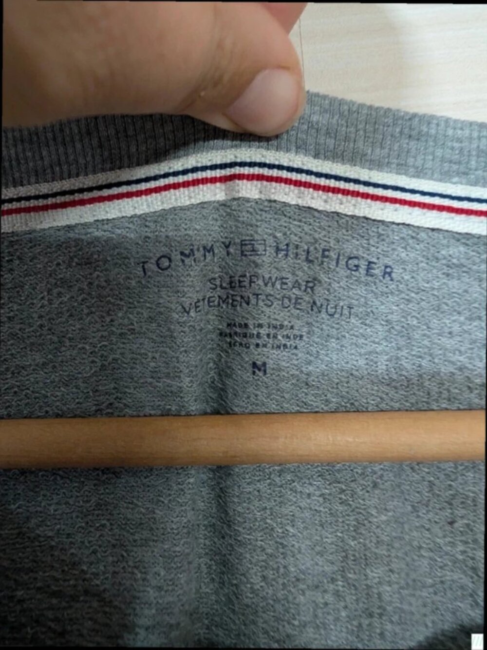 Tommy Hilfiger Size M Grey Logo Sweatshirt loungewear Crew Neck Casual Jumper - Picture 5 of 5